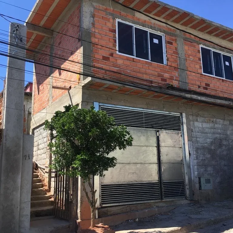 Residência MB — Sobrado residencial em alvenaria com estrutura de concreto concluída